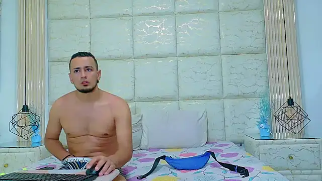 ThaliaANDNicholas online show from March 20, 2025, 7:25 pm