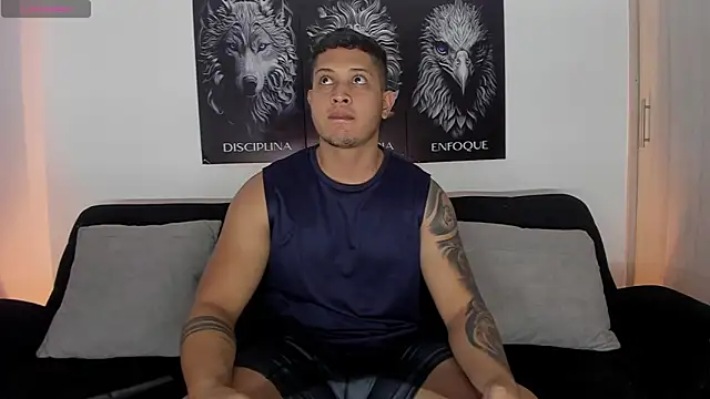 Snapshot of JohanSmith chatting on September 30, 2025, 12:15 am JohanSmith online show from September 30, 2025, 12:15 am