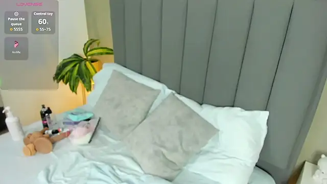 keithy sex online show from April 15, 2026, 3:02 am