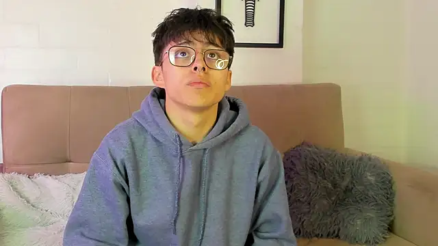 PepperTwink online show from March 7, 2025, 12:45 pm