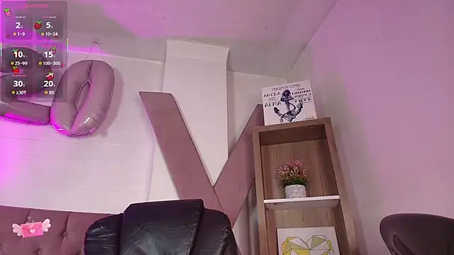 PepperTwink online show from December 16, 2025, 4:45 pm