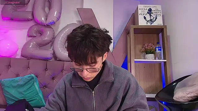 PepperTwink online show from January 15, 2026, 4:11 pm