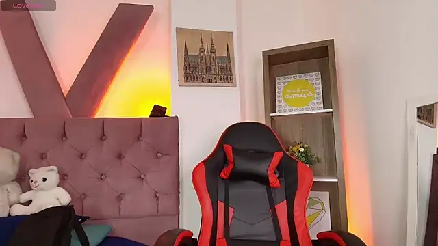 PepperTwink online show from March 16, 2026, 4:00 pm