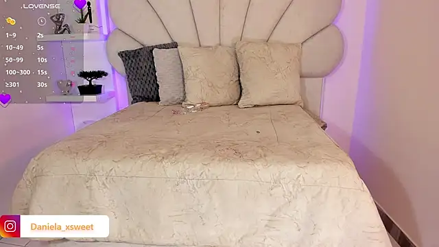 Danielaangelina online show from October 6, 2025, 5:38 am