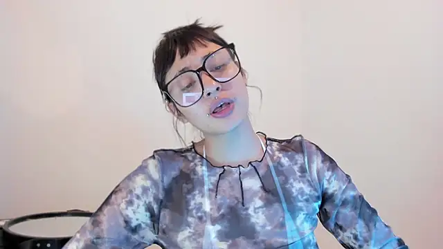 ggor4w33 online show from October 16, 2025, 2:01 am