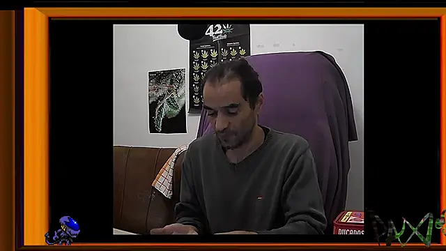 ReyDeBotones online show from November 8, 2025, 12:44 am