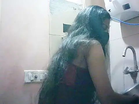 Rubi-Ji online show from March 19, 2025, 3:40 pm