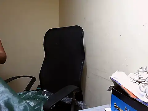 Rubi-Ji online show from September 19, 2025, 3:45 pm