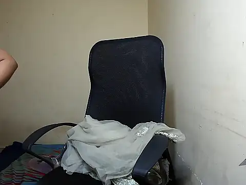 Rubi-Ji online show from September 20, 2025, 3:35 pm