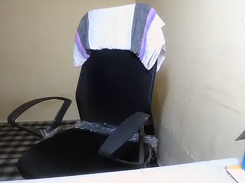 Rubi-Ji online show from September 25, 2025, 12:31 pm