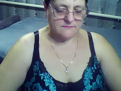 Snapshot of ElzaJewel chatting on December 19, 2025, 8:16 pm ElzaJewel online show from December 19, 2025, 8:16 pm