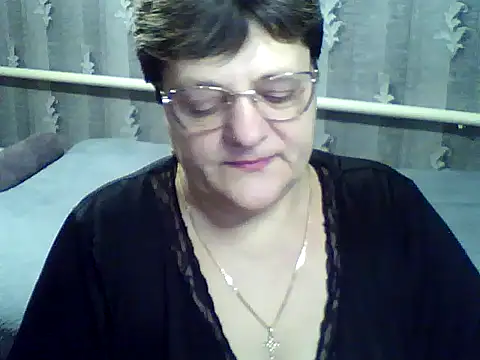 Snapshot of ElzaJewel chatting on January 5, 2026, 11:52 pm ElzaJewel online show from January 5, 2026, 11:52 pm