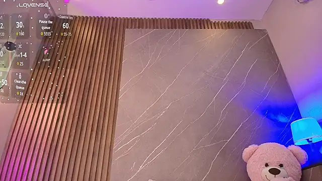 ariana jhonson1 online show from February 11, 2026, 12:32 pm