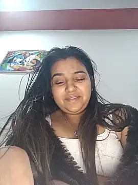 Snapshot of RAYI_01 chatting on February 8, 2025, 8:21 pm RAYI 01 online show from February 8, 2025, 8:21 pm