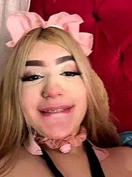 Snapshot of akirahattori chatting on October 29, 2025, 1:41 am akirahattori online show from October 29, 2025, 1:41 am