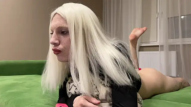 bad lilyy online show from February 19, 2025, 2:55 am