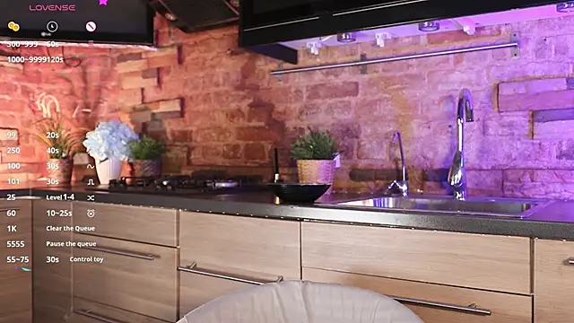 Agatha Mott online show from March 2, 2025, 2:32 pm