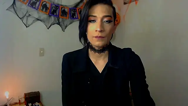 Snapshot of NovaNyx11 chatting on October 18, 2025, 10:10 pm NovaNyx11 online show from October 18, 2025, 10:10 pm