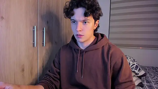 Snapshot of Mastrangelo_xxx chatting on October 9, 2025, 4:21 am Mastrangelo xxx online show from October 9, 2025, 4:21 am