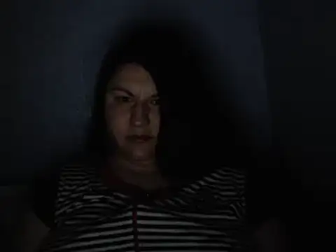 Snapshot of KiraSwee chatting on January 28, 2025, 9:19 pm KiraSwee online show from January 28, 2025, 9:19 pm