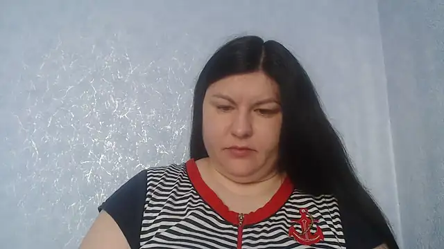 KiraSwee online show from January 12, 2026, 7:24 am