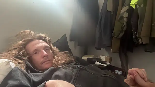 Snapshot of redone8in chatting on February 15, 2025, 9:59 pm redone8in online show from February 15, 2025, 9:59 pm