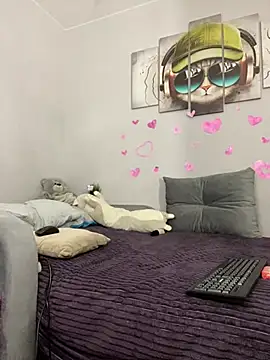 MollyMi0 online show from February 17, 2025, 9:19 pm