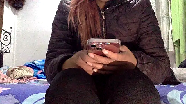 sharonlopez9611 online show from April 1, 2026, 3:07 am