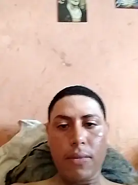 Snapshot of Eric200215 chatting on April 12, 2026, 3:50 pm Eric200215 online show from April 12, 2026, 3:50 pm