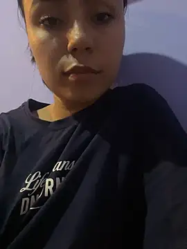 julieta fn online show from March 8, 2026, 3:32 am