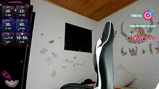 alisson hoffman05 online show from November 19, 2025, 9:59 pm