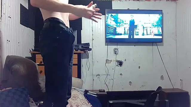 nuttyking2022 online show from April 13, 2026, 7:03 am