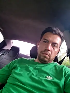 Snapshot of reyarturs13 chatting on February 5, 2025, 9:29 pm reyarturs13 online show from February 5, 2025, 9:29 pm