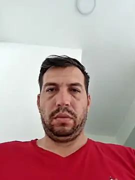 Snapshot of reyarturs13 chatting on February 17, 2025, 8:15 pm reyarturs13 online show from February 17, 2025, 8:15 pm