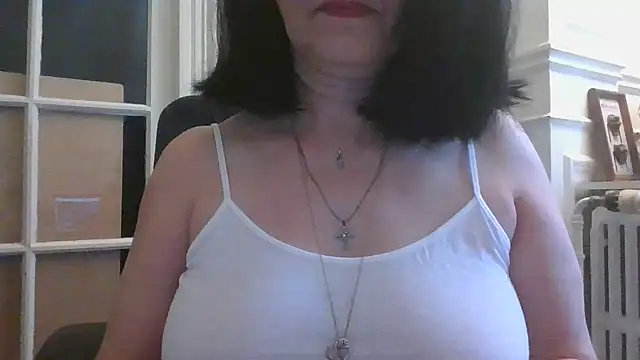 Snapshot of sarahspotlight chatting on September 9, 2025, 11:54 am sarahspotlight online show from September 9, 2025, 11:54 am