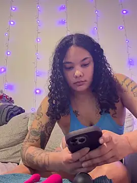 tastylolaaa online show from March 9, 2026, 2:26 am