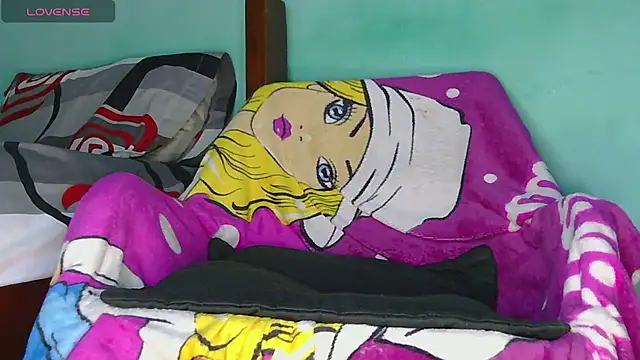 Snapshot of blondiebbc chatting on October 12, 2025, 5:01 pm blondiebbc online show from October 12, 2025, 5:01 pm