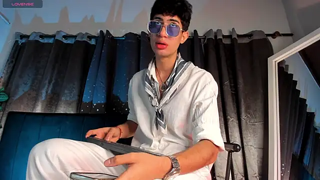 NovaaWheler online show from February 13, 2026, 12:12 pm