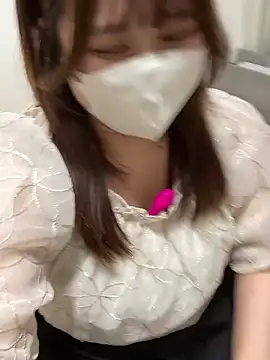 Snapshot of mitarashi_awww chatting on September 11, 2025, 9:37 pm mitarashi awww online show from September 11, 2025, 9:37 pm