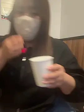 Snapshot of mitarashi_awww chatting on October 27, 2025, 3:16 pm mitarashi awww online show from October 27, 2025, 3:16 pm