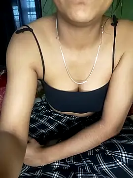 Snapshot of sufiya-ji chatting on February 21, 2025, 4:07 am sufiya-ji online show from February 21, 2025, 4:07 am