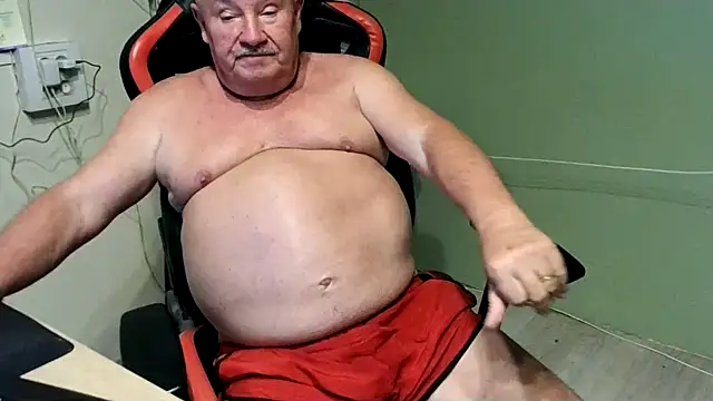 Snapshot of barenfan chatting on February 9, 2025, 11:57 pm barenfan online show from February 9, 2025, 11:57 pm