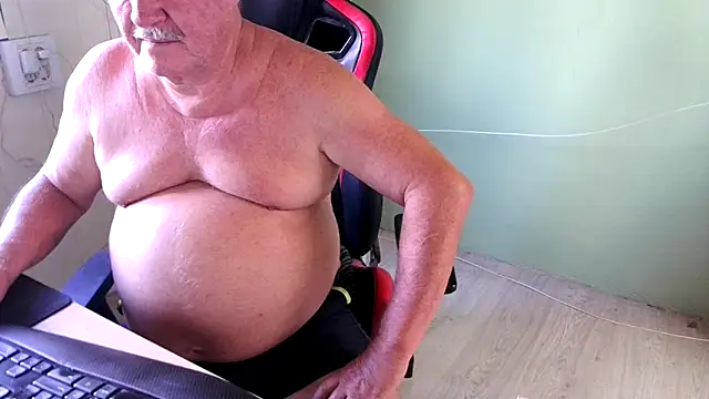 Snapshot of barenfan chatting on March 6, 2025, 11:14 am barenfan online show from March 6, 2025, 11:14 am