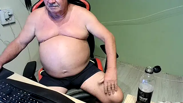 Snapshot of barenfan chatting on March 10, 2025, 11:16 pm barenfan online show from March 10, 2025, 11:16 pm