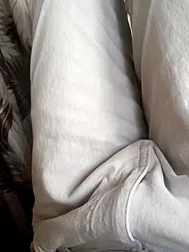 Indiantelugucouples online show from November 5, 2025, 8:25 am