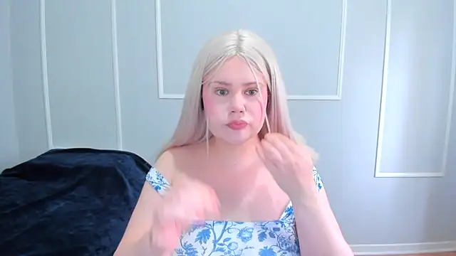 Snapshot of _leana_ chatting on October 23, 2025, 6:28 pm leana online show from October 23, 2025, 6:28 pm