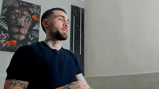 Snapshot of Luke_davis01 chatting on February 25, 2025, 1:17 pm Luke davis01 online show from February 25, 2025, 1:17 pm