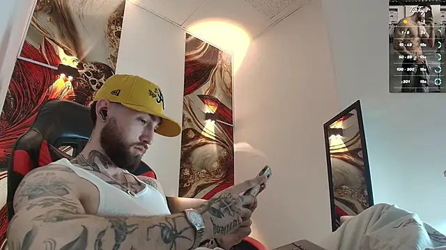 Snapshot of Luke_davis01 chatting on February 5, 2026, 12:54 pm Luke davis01 online show from February 5, 2026, 12:54 pm