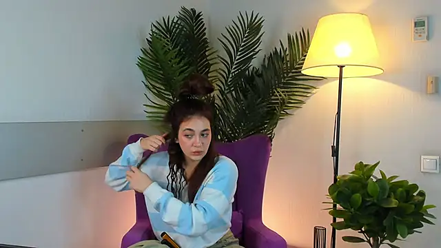 Snapshot of PortiaBellew chatting on February 7, 2025, 10:50 am PortiaBellew online show from February 7, 2025, 10:50 am