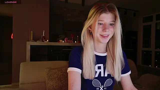 Bella amory online show from February 26, 2025, 1:21 am